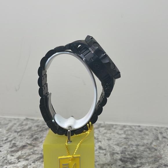 Invicta Men's 52mm Venom Hybrid Quartz Chronograph Bracelet Watch w/ 1-Slot DC - Picture 9 of 10